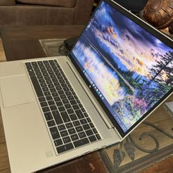 HP 512 GB SSD 16 GB Ram i3 11th Gen 