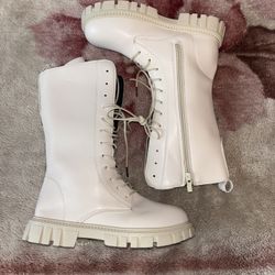 Beige Lace-Up Boots - Kids Size 35