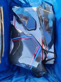 M5 F90 Carbon Fiber Engine Pieces 