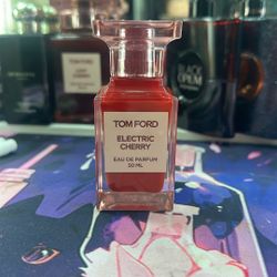 TOM FORD Electric Cherry Authentic