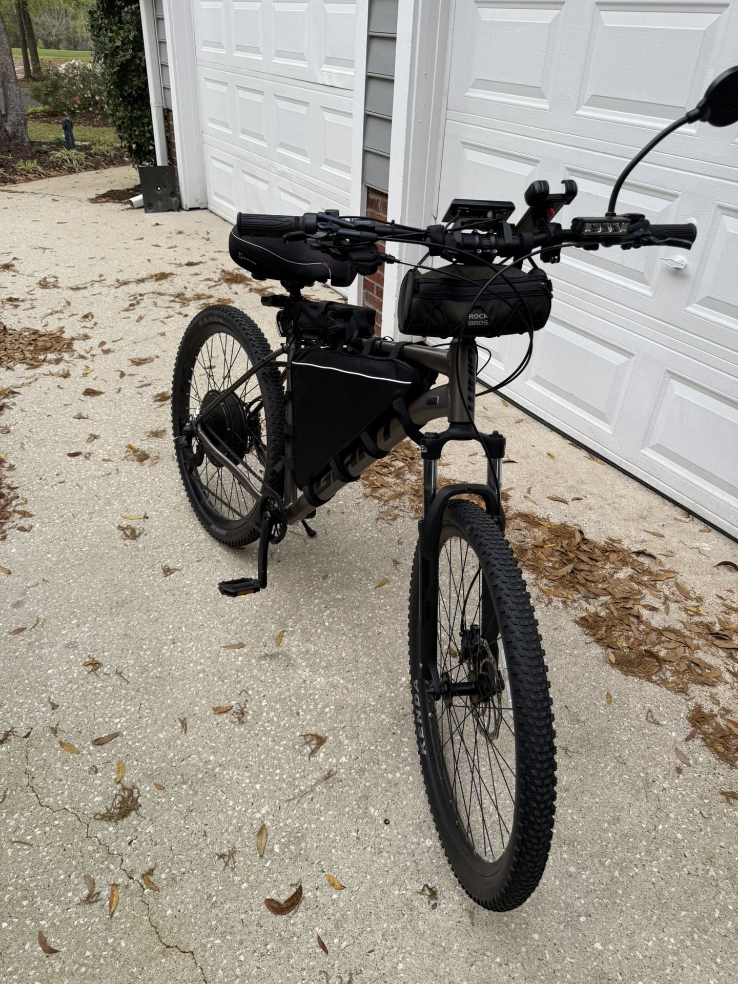 Mountain Bikes Electric 