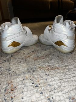 Jordan Retro 8 “Champagne”