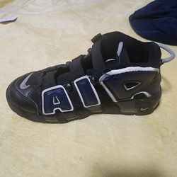 Sneakers for sale 4 pairs different  colors