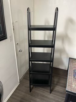 Black Wood book shelf Excellent condition pick up Raseda and vanowen 72 inch tall 20 inch wide