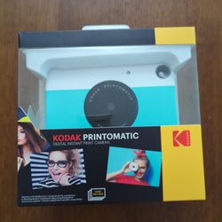 Kodak Printomatic - Digital Instant Print Camera