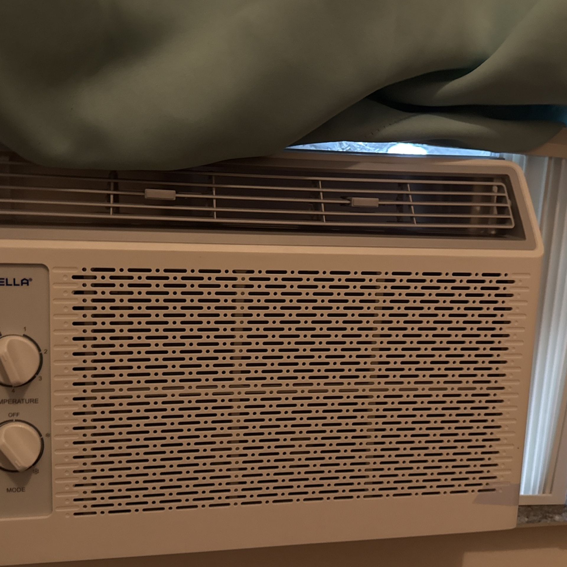 Della Window Ac