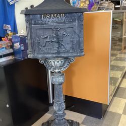 Absolutely Beautiful! Government Approved US Postal Service Mail Box