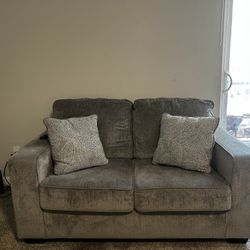 Couch & Loveseat Combo 
