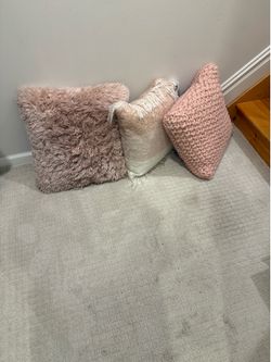 Decorative pillows set of 3