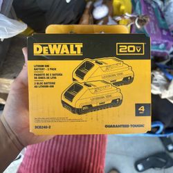 Dewalt 20v 4Ah - 2 Pack