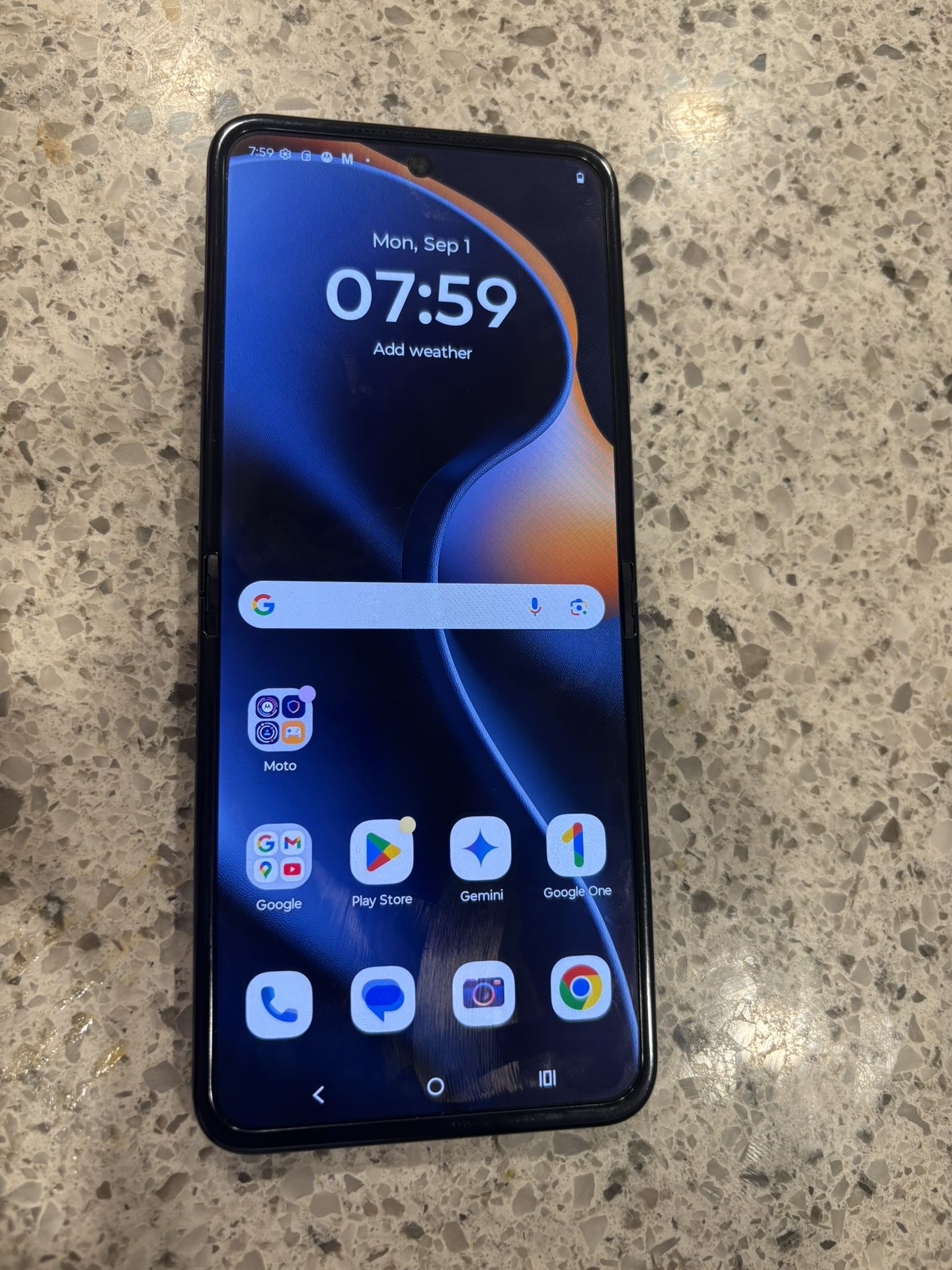 Unlocked Motorola Razr 2025 256GB