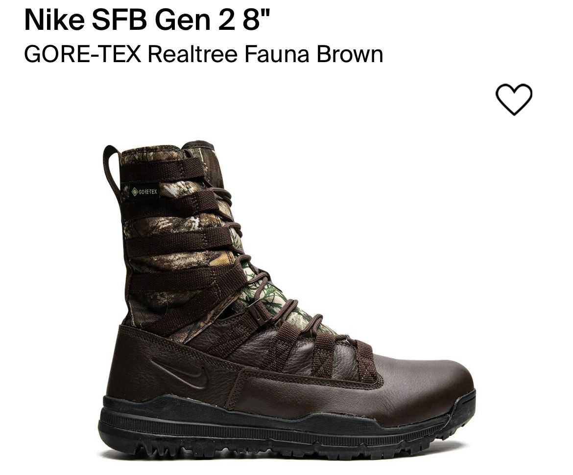 Nike Raintree Camo Boots Size 8