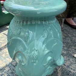 Like new, Ceramic Elephant Stool, Sidetable, Plant stand…