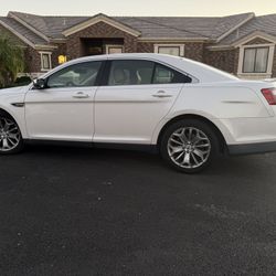 2015 Ford Taurus Limited