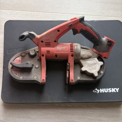 Milwaukee Bandsaw