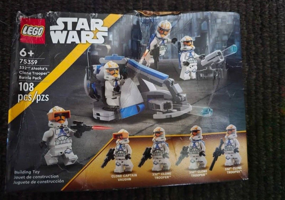 LEGO Star Wars 332nd Ahsoka’s Clone Trooper Battle Pack (Damage box)