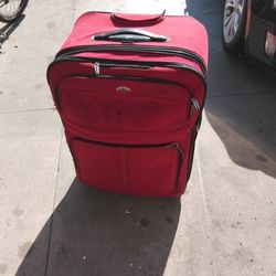 Large Samsonite Large Suitcase 