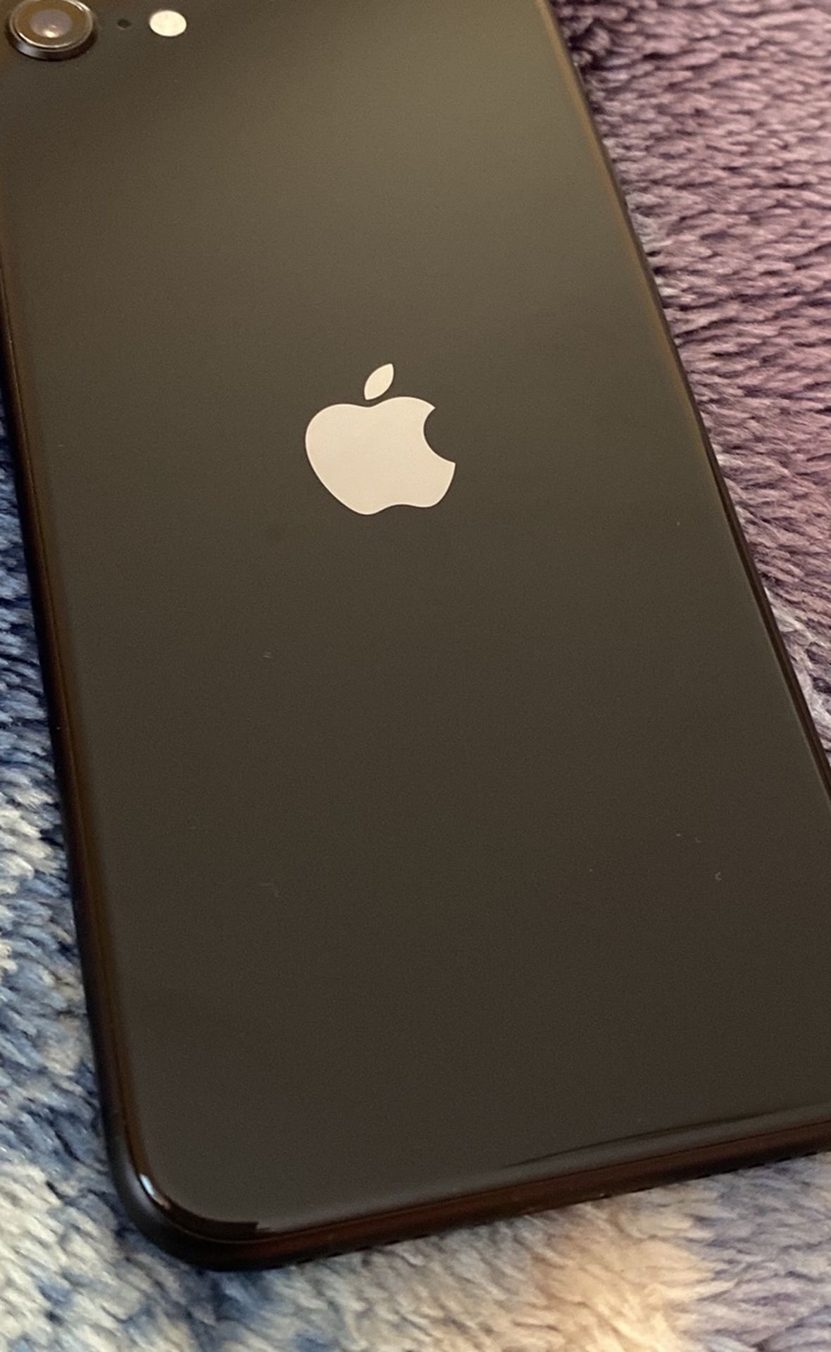 iPhone SE 2020 64GB Unlocked