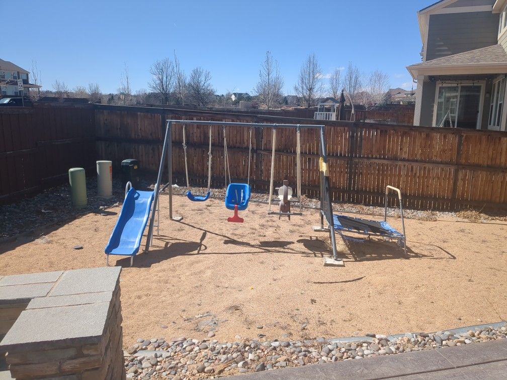Kids Swing Set