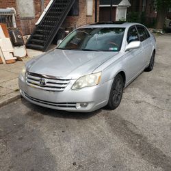 2005 Toyota Avalon