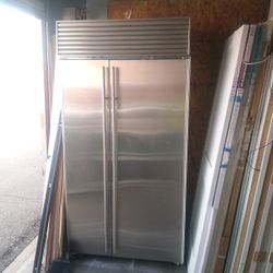 SUB ZERO  642  STAINLESS  STEEL 