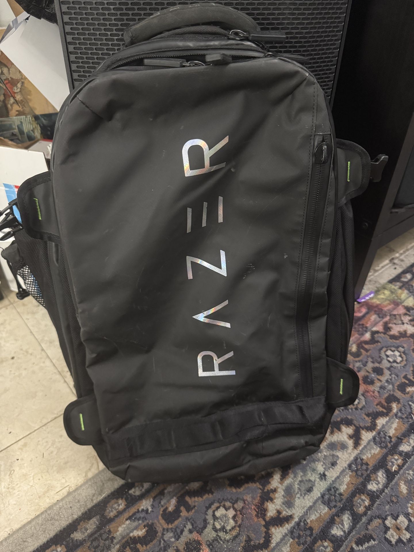 Razer Rogue V3 Backpack - Chromatic Edition 17.3"