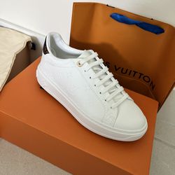 Louis Vuitton Fastlane Sneakers Size 8.5 for Sale in Chicago, IL - OfferUp