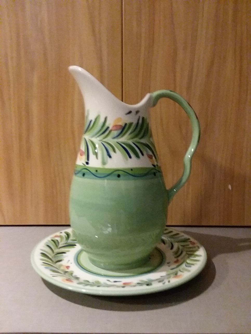 Gail Pittman 80oz Pitcher And Plate