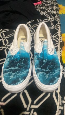 National Geographic vans