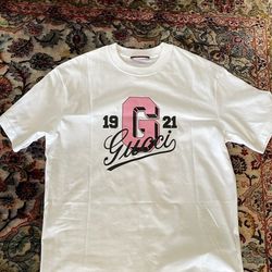 GG Tshirt Ladies Xs New Oversized Fits Like Medium