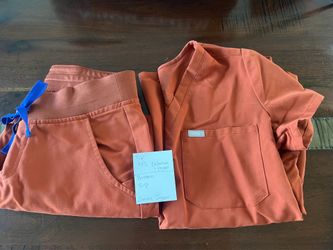 Figs women’s scrub sets