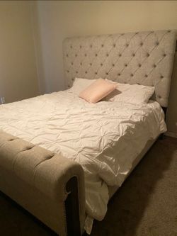 Diamond tufted headboard
