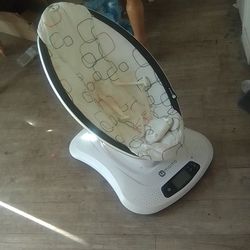 Mamaroo Multi Motion Swing 4moms 