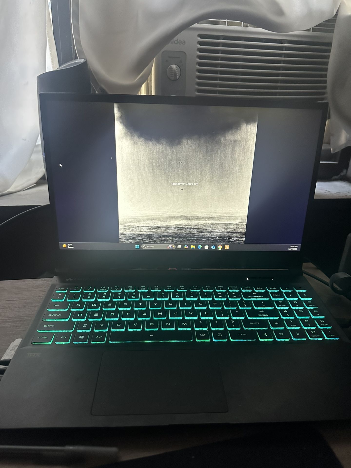 Gateway 15.6" FHD Gaming Notebook Laptop Computer - Black Intel Core i5 11th Gen 11400H 2.7GHz Processor; NVIDIA GeForce RTX 3050 4GB RAM; 16GB Onboar