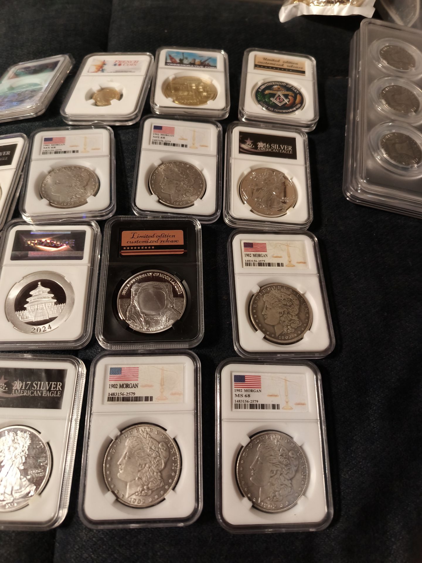 Replica slabed coins