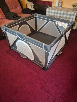 Yobear Play Pen