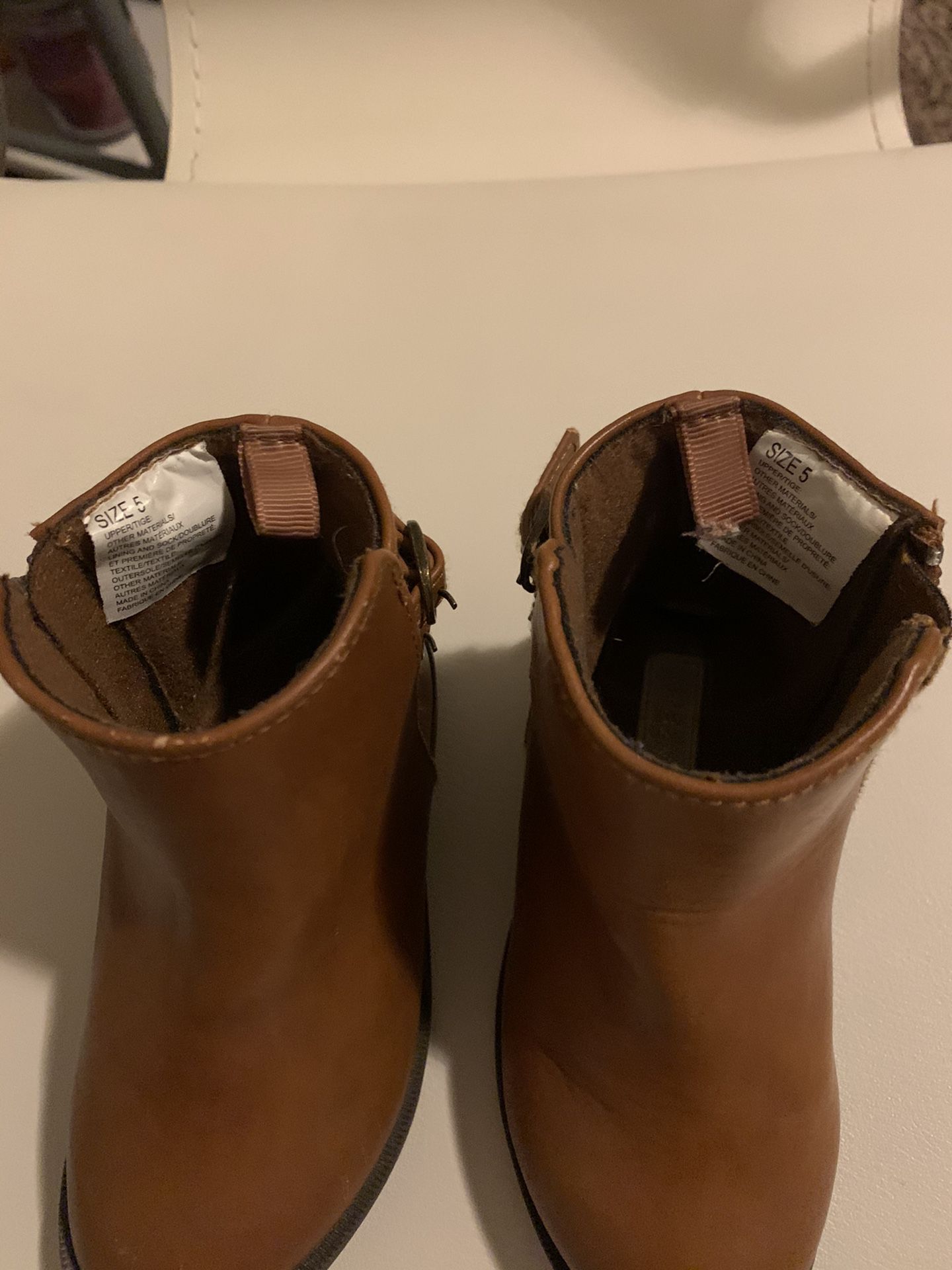 Brown boots for girl size 5