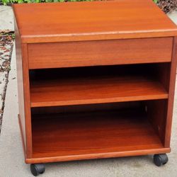 beautiful vintage TEAK one-drawer NIGHTSTAND END TABLE TV STAND on casters And More 