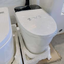 Smart Elongated Toilet Bidet ( White + Black ) with Auto Open, Auto Close, Auto Flush, and Heated Seat in White $425 