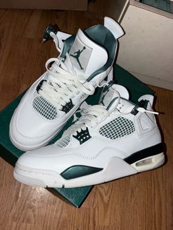 Jordan 4 retro (size 9 men)