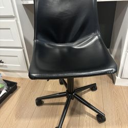 Office desk Chair Black Leather - Good Condition 