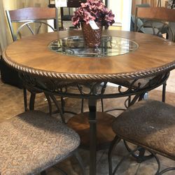 Dinette Set (bar Height)