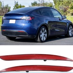 Jaronx Compatible with Tesla Model Y Rear Bumper Reflector 2020 2021 2022 2023, Left & Right Back Bumper Reflector Replacement Side Marker Light Cover
