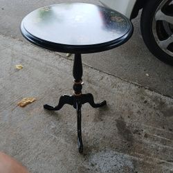 Eaten Allen Heirloom Hitchcock Black Floral Pedestal Candle Side Table 