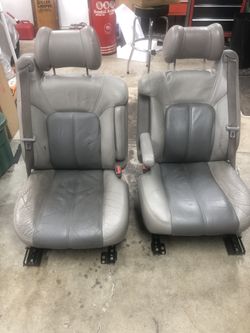 Two 2002 GMC Denali Front Bucket Seats