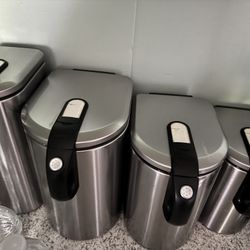 Food Canisters 