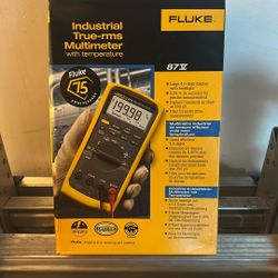 Fluke Industrial True-rms. Multimeter With Temperature 