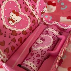 Hello Kitty Heart Stanley’s 