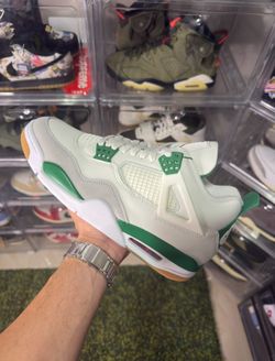Jordan 4 pine green