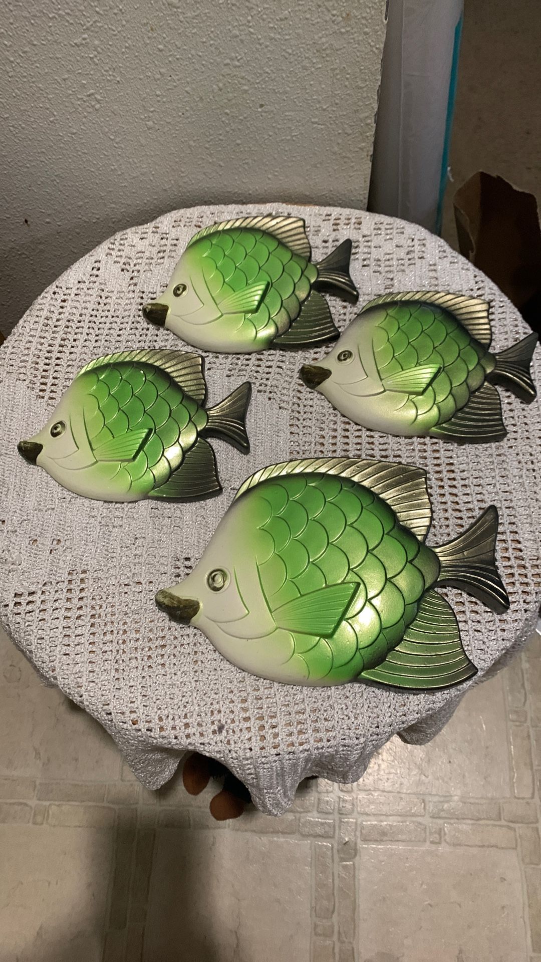 Vintage Set Of 4 1977 Miller Studio Inc. MCM Green And White Chalkware Wall Hangings